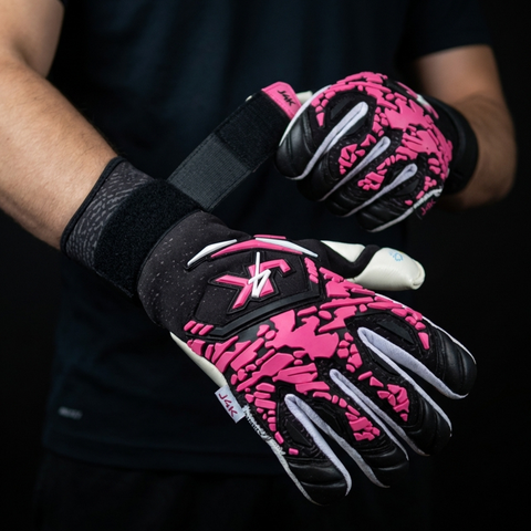 Diffusion Ultra Negative Cut